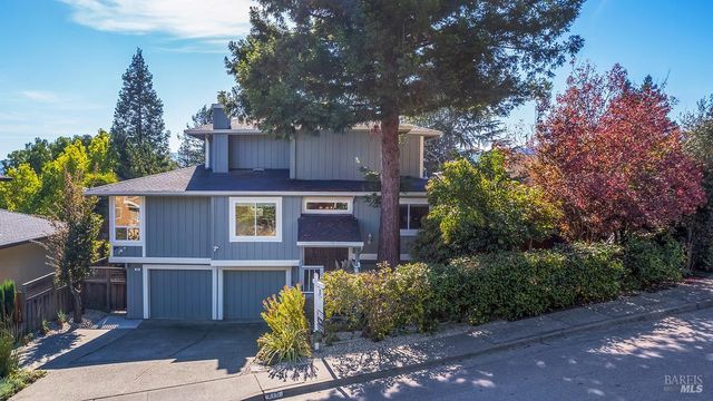 $1,125,000 | 215 San Ramon Way, Novato, CA 94945