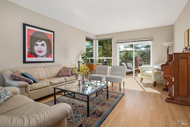 $1,125,000 | 215 San Ramon Way, Novato, CA 94945