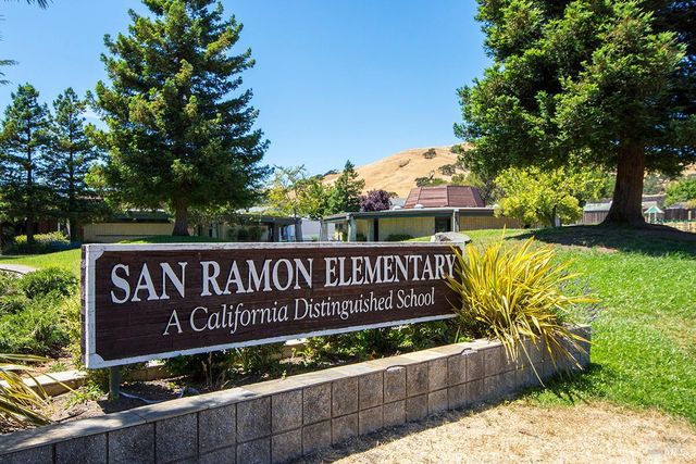 $1,125,000 | 215 San Ramon Way, Novato, CA 94945