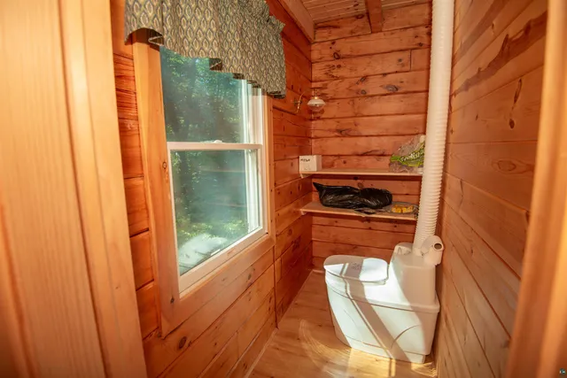 $289,000 | 1808 Tom Lake Road, Hovland, MN 55606