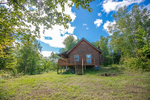 $289,000 | 1808 Tom Lake Road, Hovland, MN 55606
