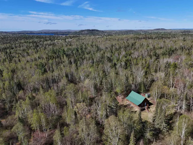 $289,000 | 1808 Tom Lake Road, Hovland, MN 55606