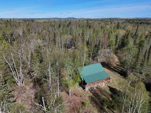 $289,000 | 1808 Tom Lake Road, Hovland, MN 55606