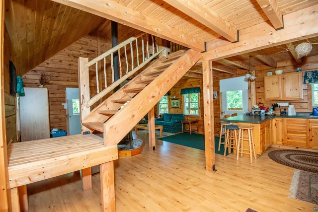 $289,000 | 1808 Tom Lake Road, Hovland, MN 55606