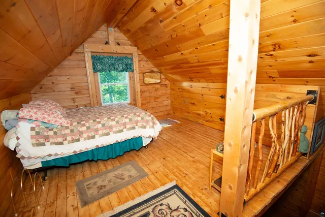 $289,000 | 1808 Tom Lake Road, Hovland, MN 55606