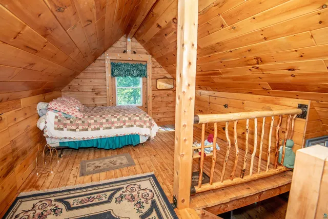 $289,000 | 1808 Tom Lake Road, Hovland, MN 55606