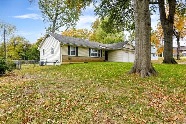 $230,000 | 806 Mohawk Avenue, Independence, MO 64056