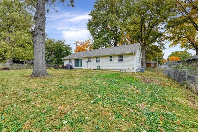 $230,000 | 806 Mohawk Avenue, Independence, MO 64056