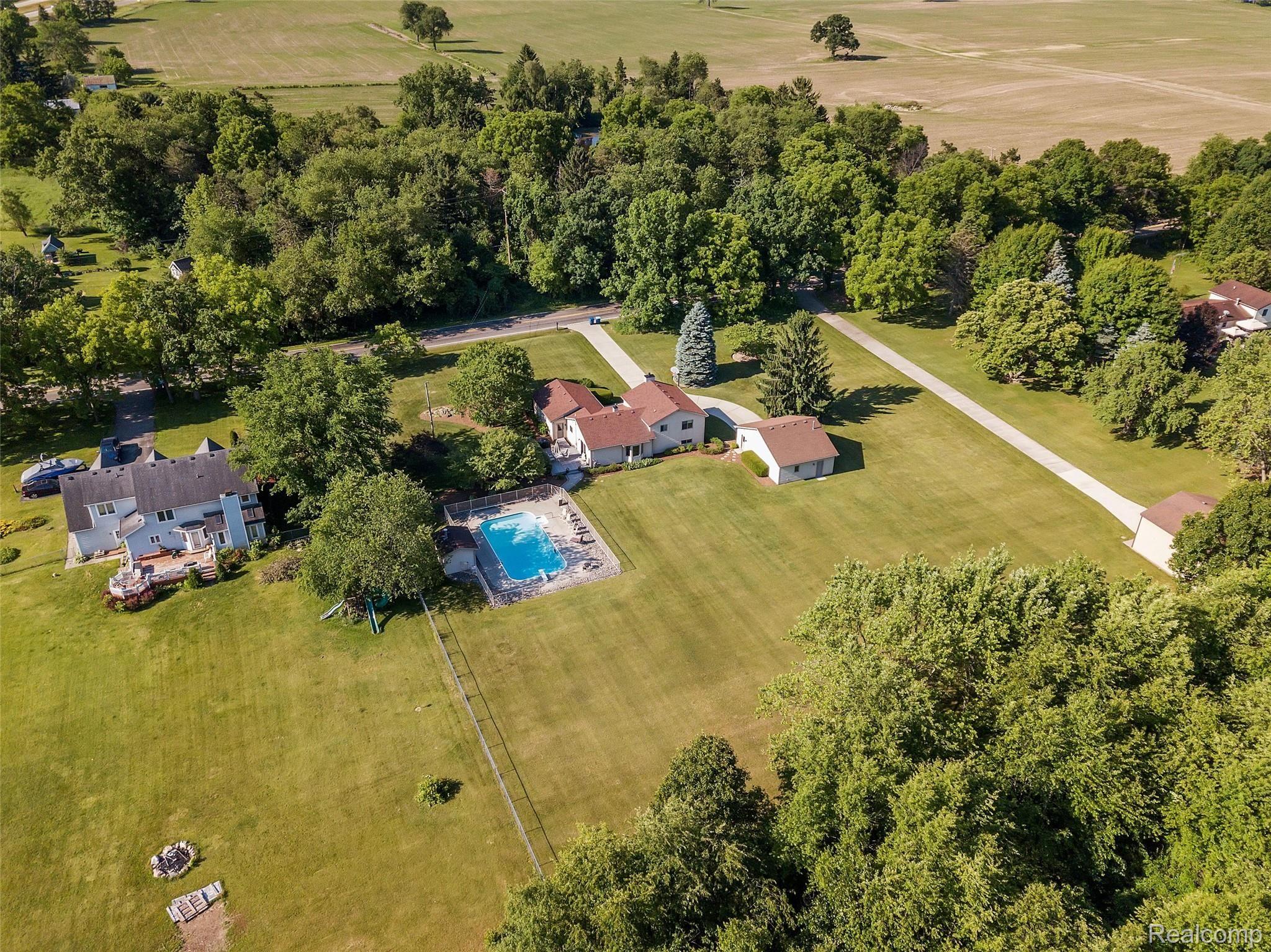 4054 Bennett Lake Road Fenton, MI 48430 - Photo 51 of 57 4054-Bennett-Lake-Rd-Fenton-MI-48430
