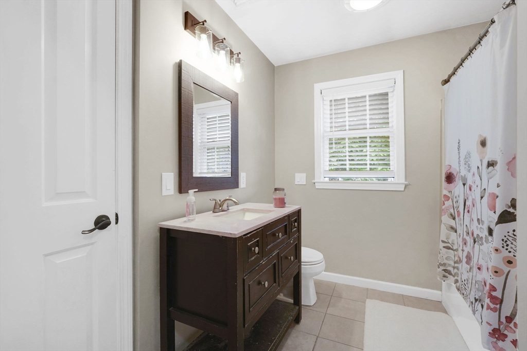 188 Wollaston Street Springfield, MA 01119 - Photo 24 of 39