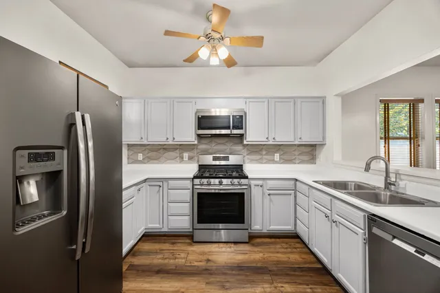 $3,000 | 1912 Shearn Street, Houston, TX 77007