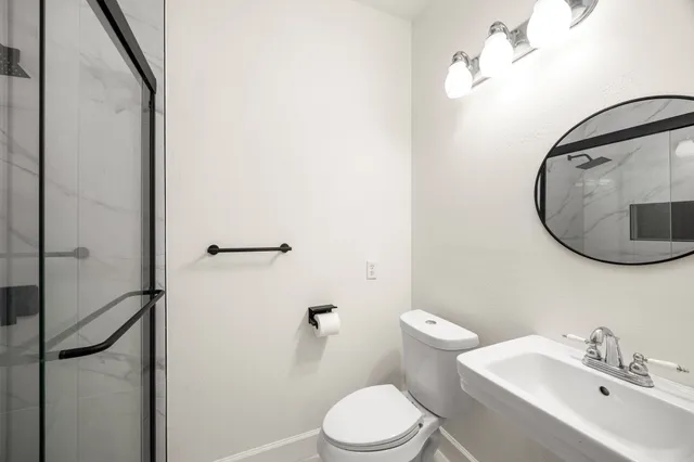 $3,000 | 1912 Shearn Street, Houston, TX 77007