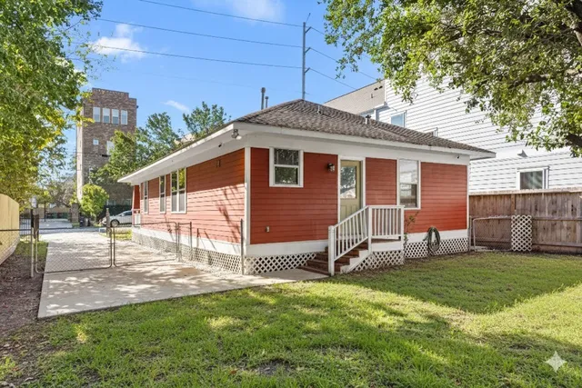 $3,000 | 1912 Shearn Street, Houston, TX 77007