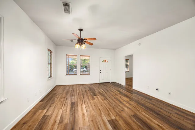 $3,000 | 1912 Shearn Street, Houston, TX 77007