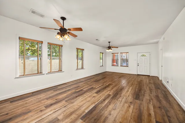 $3,000 | 1912 Shearn Street, Houston, TX 77007