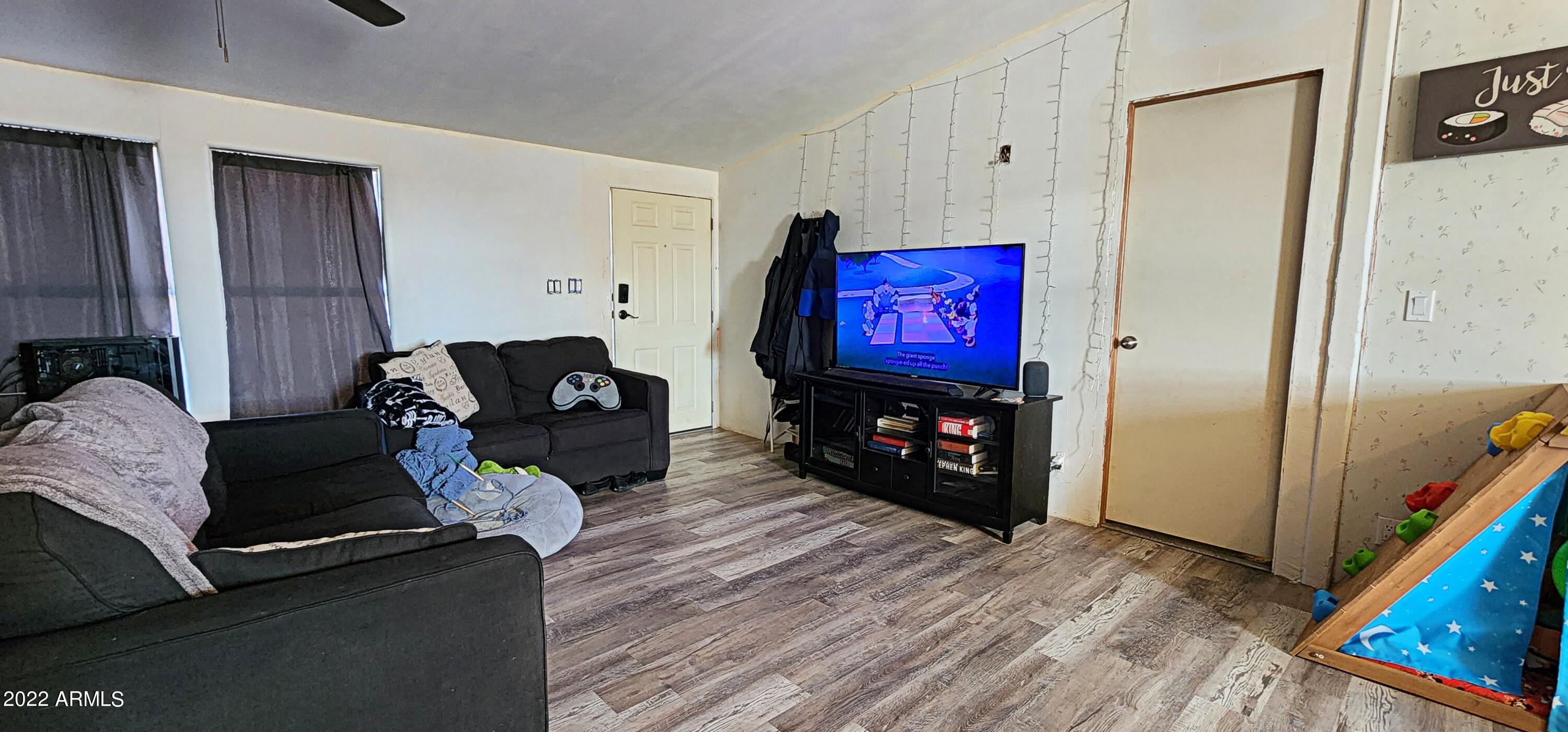 1105 Ranch House Road Paulden, AZ 86334 - Photo 5 of 42 Living Room view 1