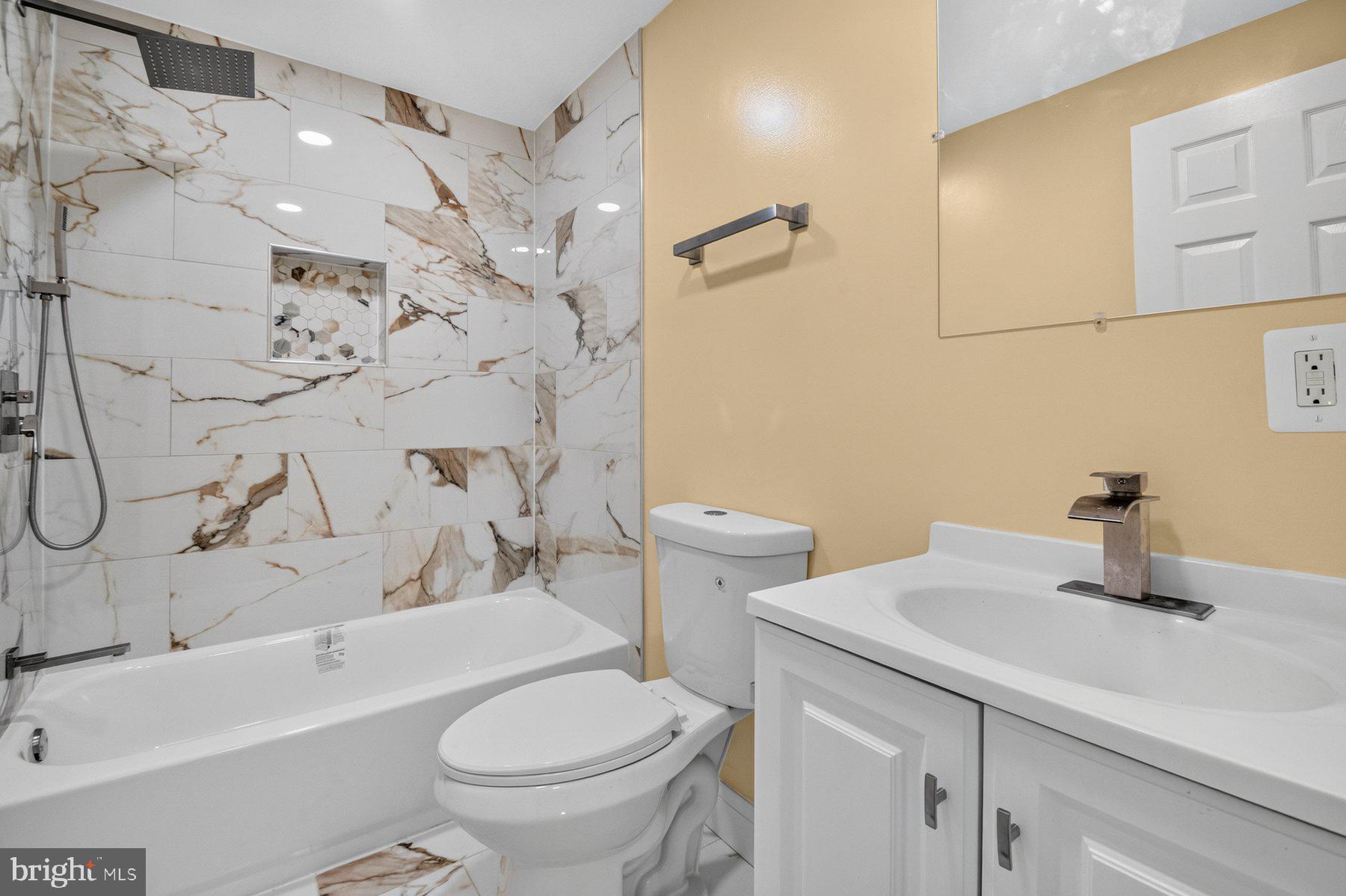 3439 Court Way Baltimore, MD 21222 - Photo 11 of 30
