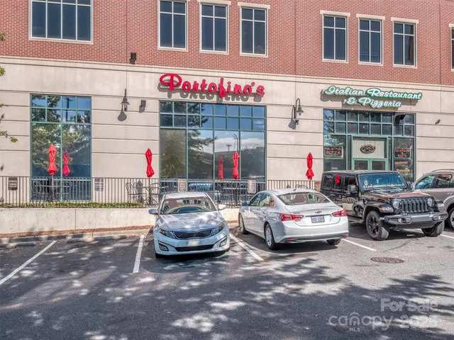 $525,000 | 2074 Ayrsley Town Boulevard, Charlotte, NC 28273