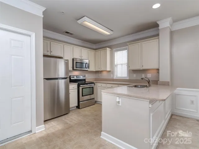$525,000 | 2074 Ayrsley Town Boulevard, Charlotte, NC 28273