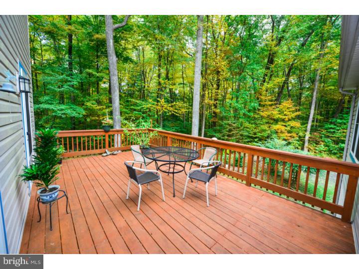 8121 Covered Bridge Road Quakertown, PA 18951 - Photo 17 of 25 Deck