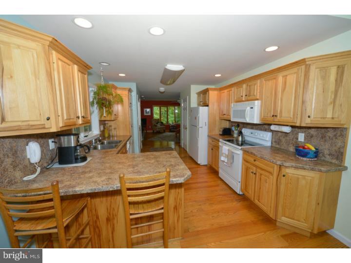 8121 Covered Bridge Road Quakertown, PA 18951 - Photo 8 of 25 Gallery Image 8