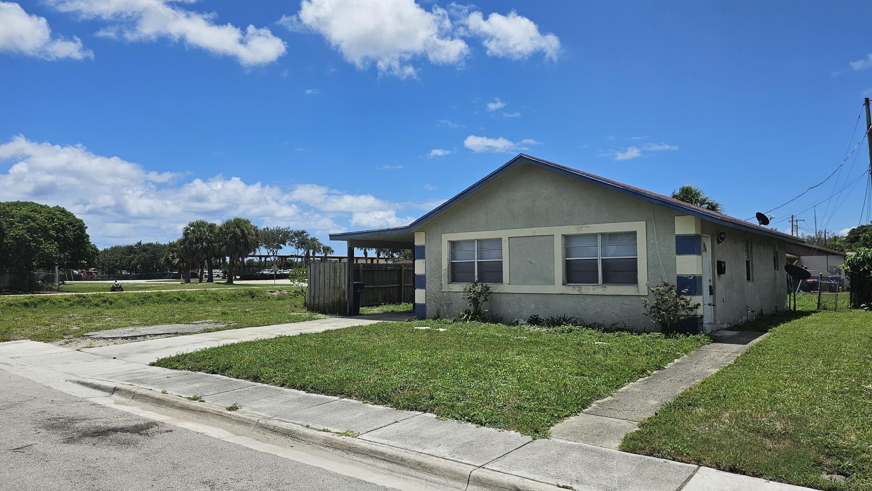 1501 West 17th Street Riviera Beach, FL 33404 - Photo 2 of 17 Front Looking East