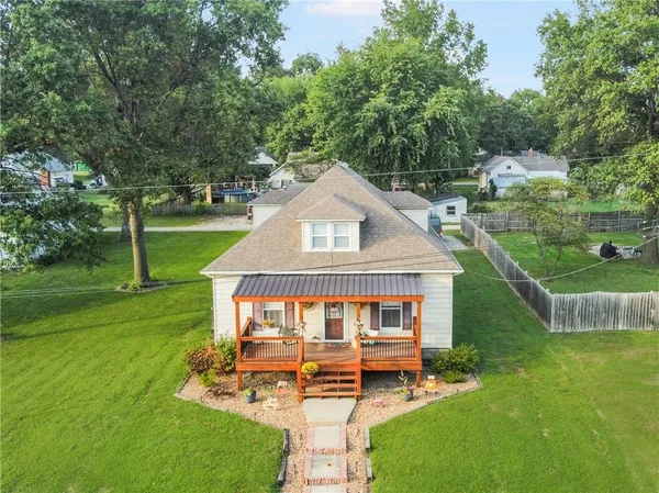 $219,900 | 111 West Clara Avenue, Alma, MO 64001