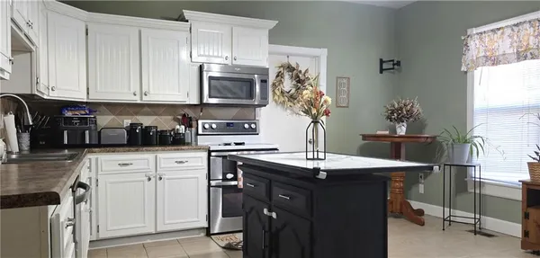 $219,900 | 111 West Clara Avenue, Alma, MO 64001