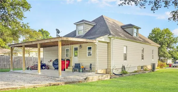 $219,900 | 111 West Clara Avenue, Alma, MO 64001