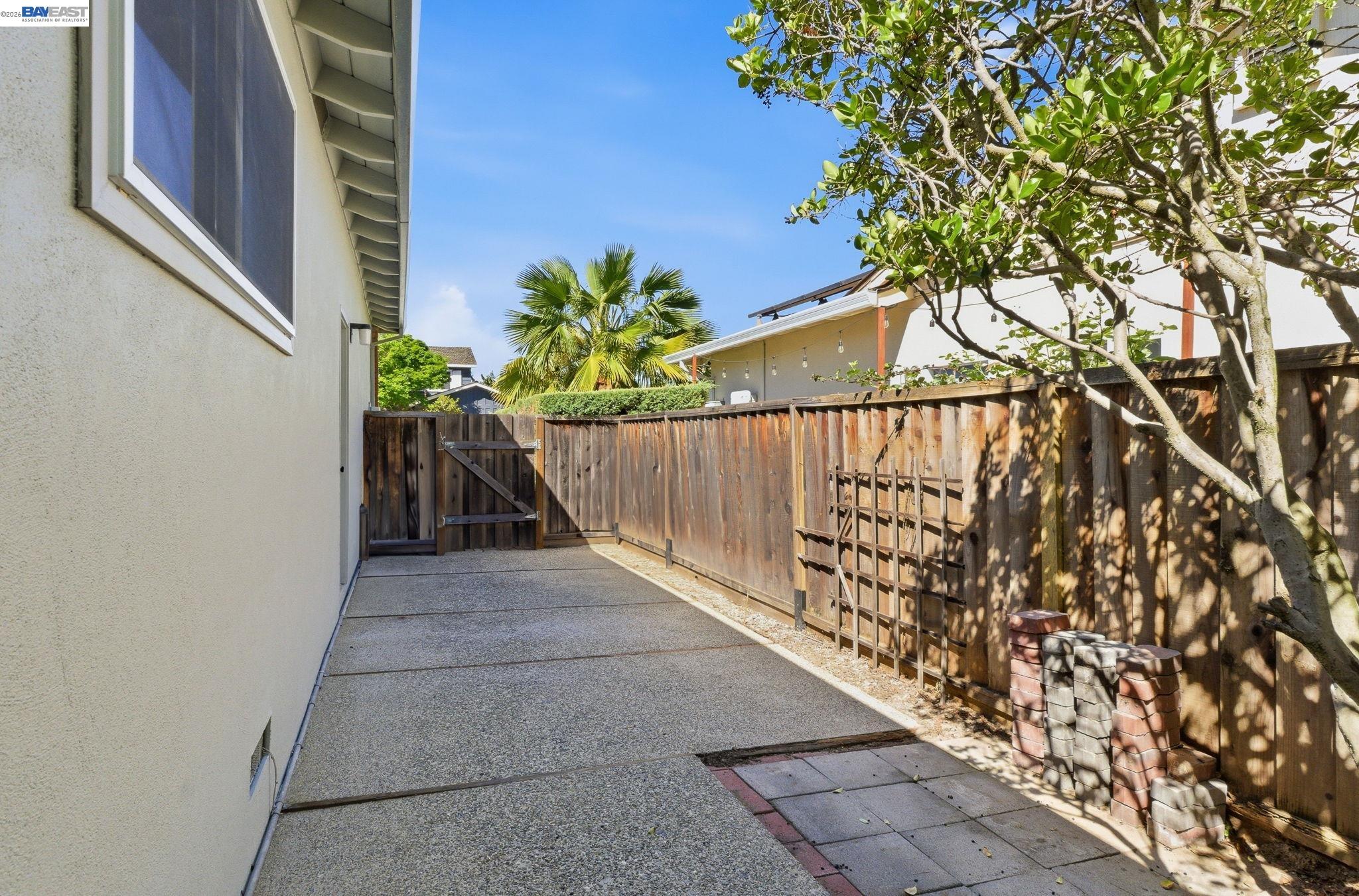 2645 Swanson Way Mountain View, CA 94040 - Photo 9 of 50 a view of balcony with flower plants