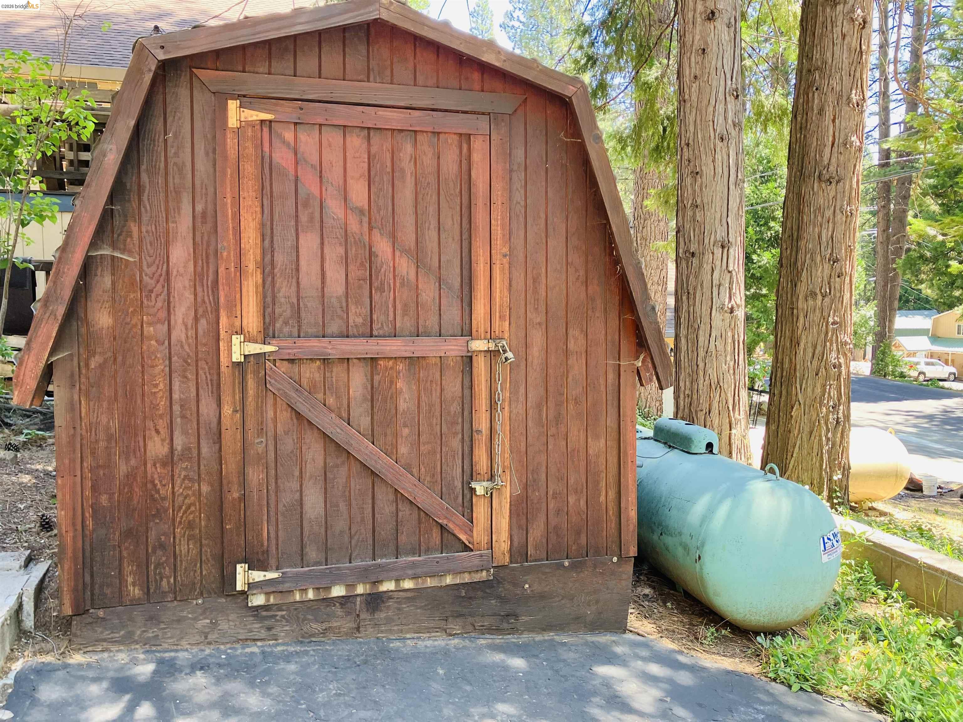 26132 Long Barn Road Long Barn, CA 95335 - Photo 37 of 38