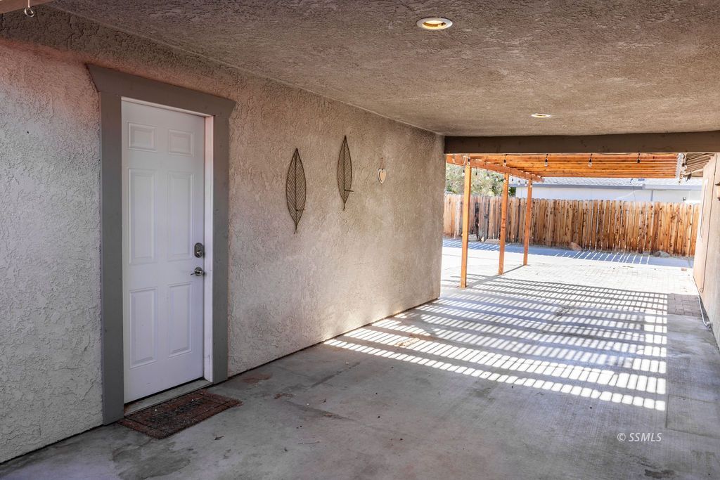 541 East Church Avenue Ridgecrest, CA 93555 - Photo 25 of 32