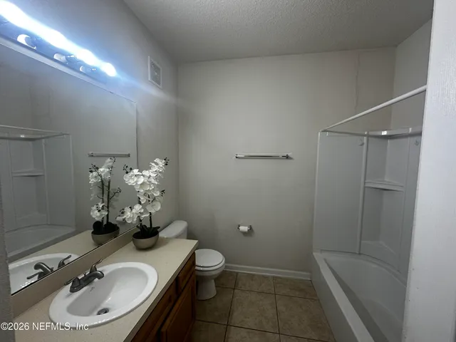 $1,500 | 8201 Green Parrot Road, Unit 307, Jacksonville, FL 32256