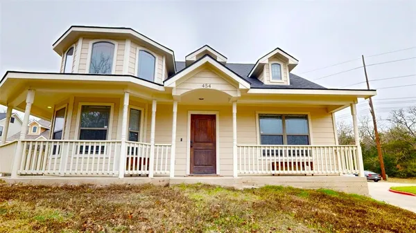 $3,200 | 454 Chimney Hill Drive, College Station, TX 77840