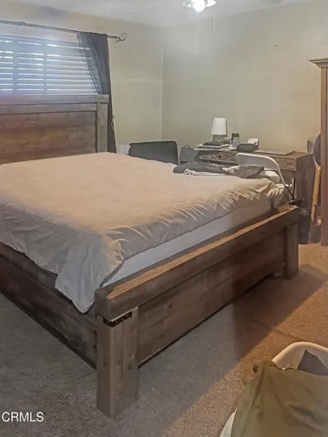 a close view of sink