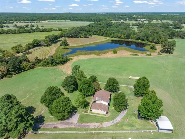 $835,000 | 893 County Road 4203, Canton, TX 75103