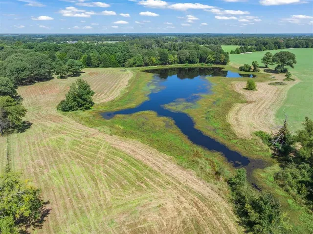 $835,000 | 893 County Road 4203, Canton, TX 75103