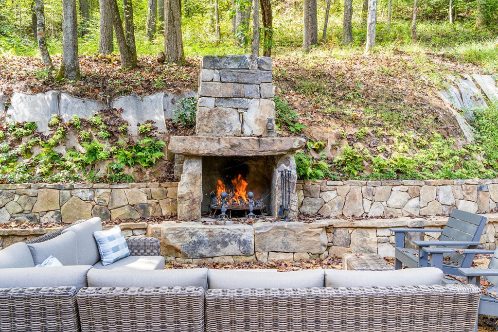 220 Haven Lane Murphy, NC 28906 - Photo 12 of 67