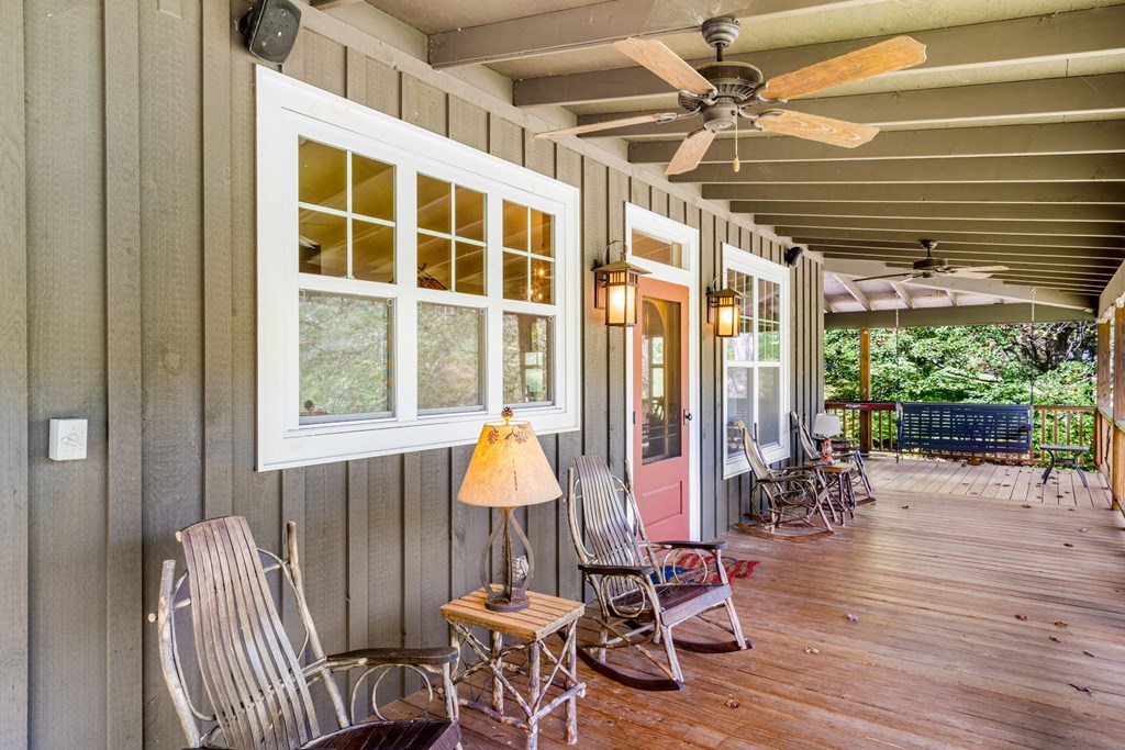 220 Haven Lane Murphy, NC 28906 - Photo 26 of 67 a view of a dining room with furniture and wooden floor