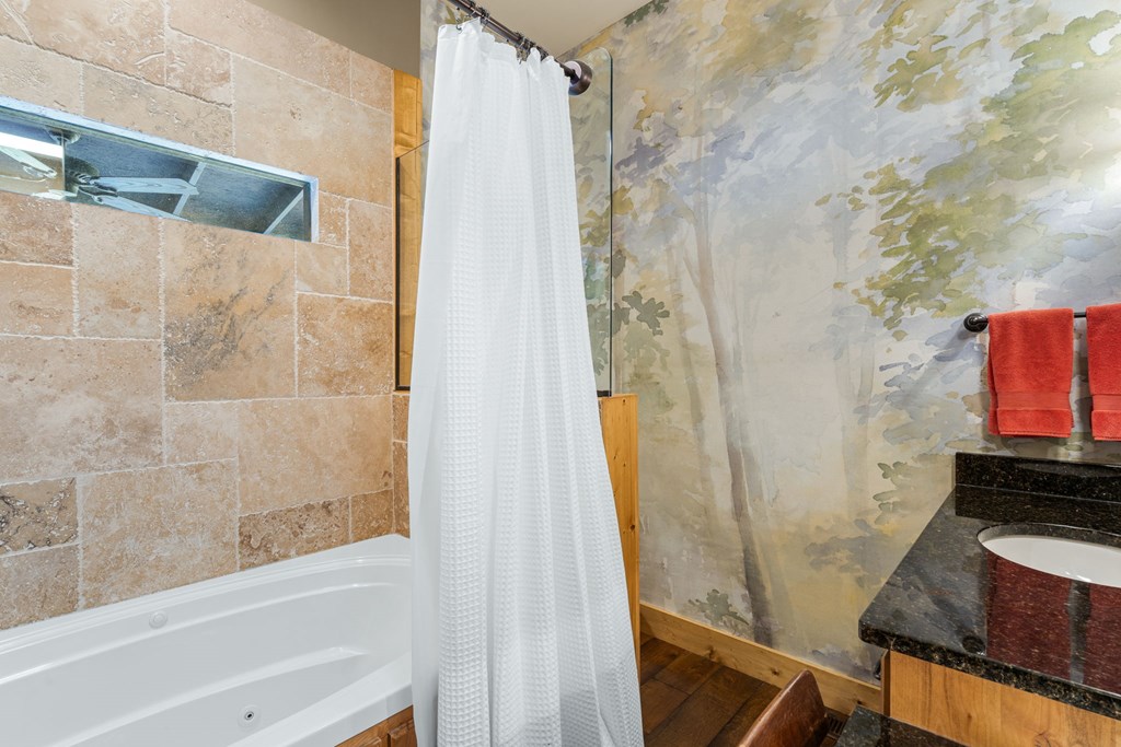 220 Haven Lane Murphy, NC 28906 - Photo 49 of 67 a bathroom with a shower