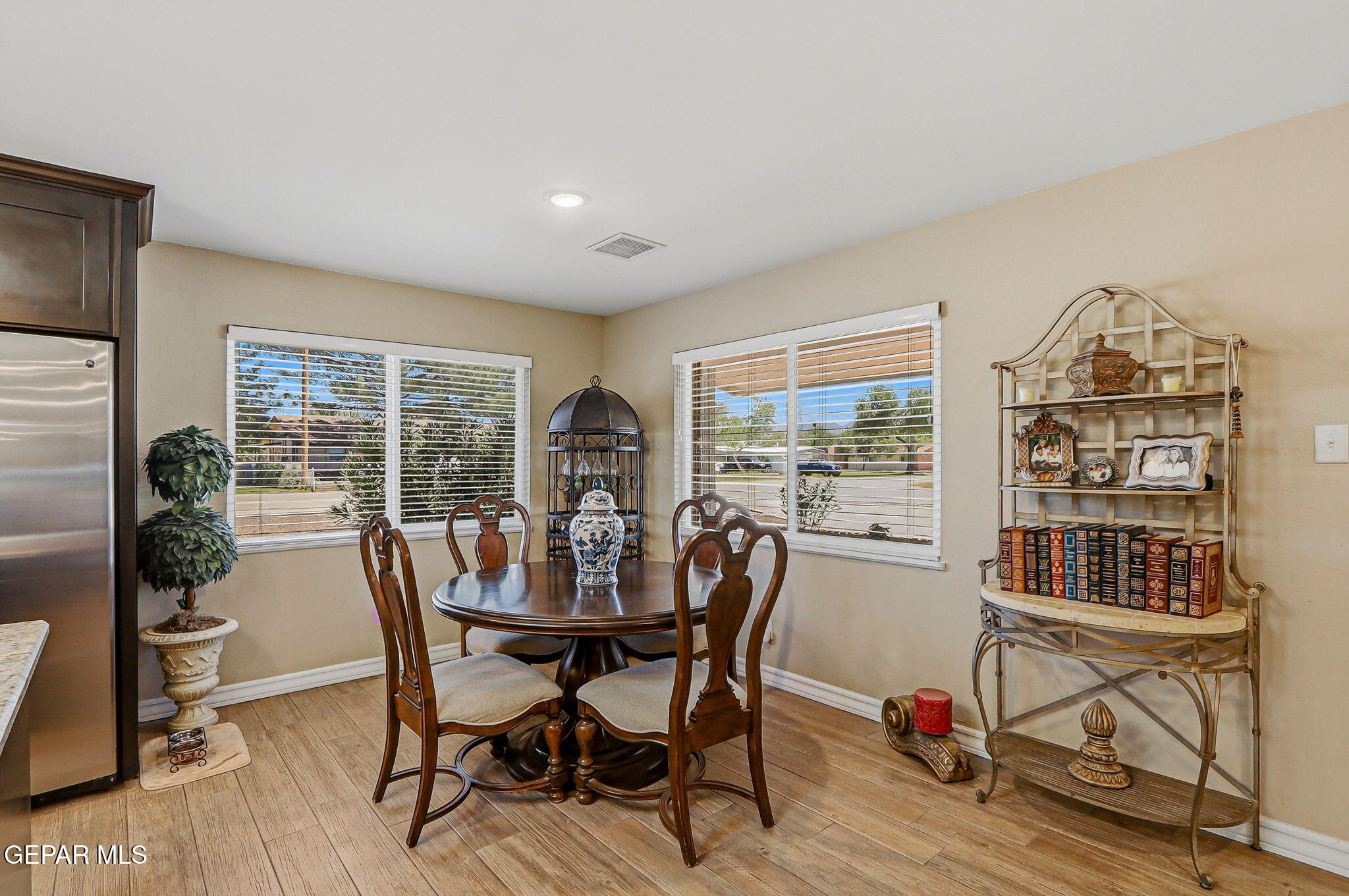 5425 Rockwood Road El Paso, TX 79932 - Photo 9 of 58 7-web-or-mls-IMG_7388