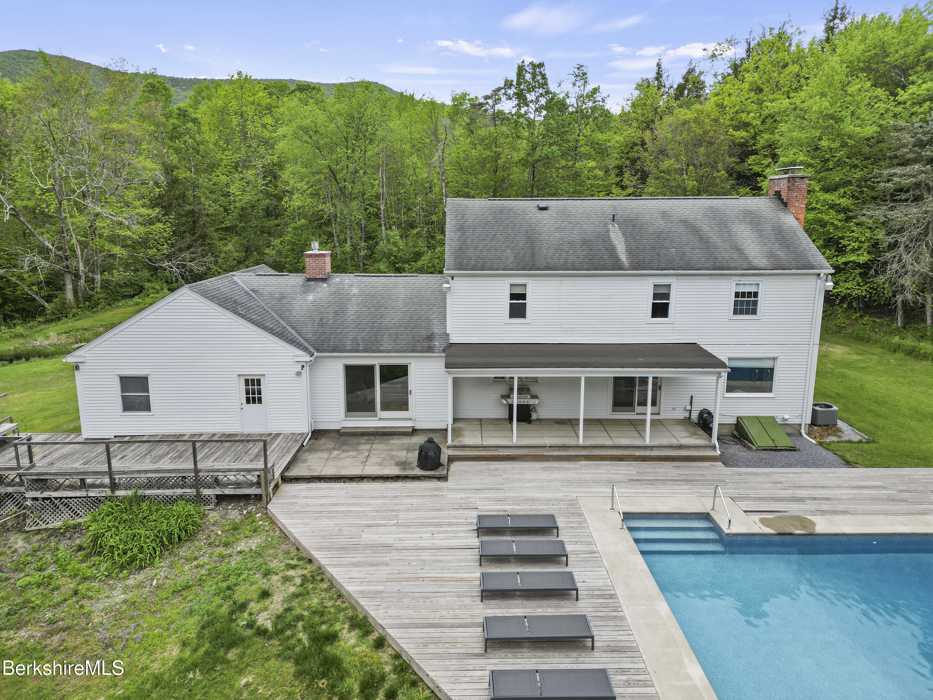 888 Hancock Road Williamstown, MA 01267 - Photo 72 of 78 905 Aerial View