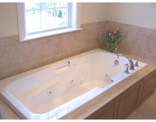 144 Thistle Road North Andover, MA 01845 - Photo 13 of 16 Gallery Image 13