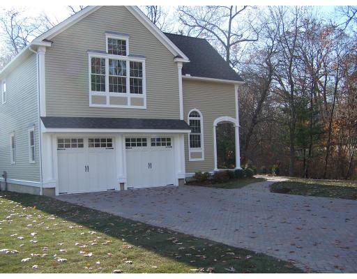 144 Thistle Road North Andover, MA 01845 - Photo 14 of 16 Gallery Image 14