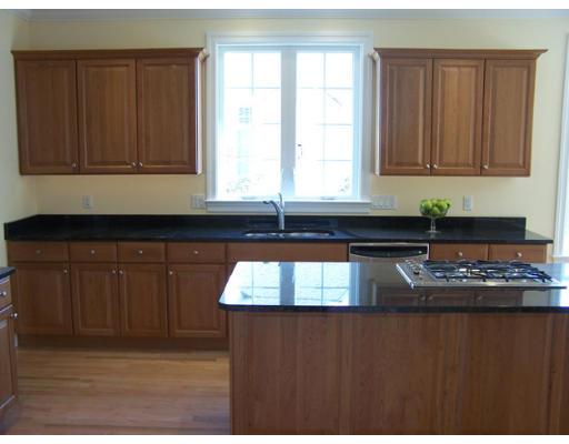 144 Thistle Road North Andover, MA 01845 - Photo 8 of 16 Gallery Image 8