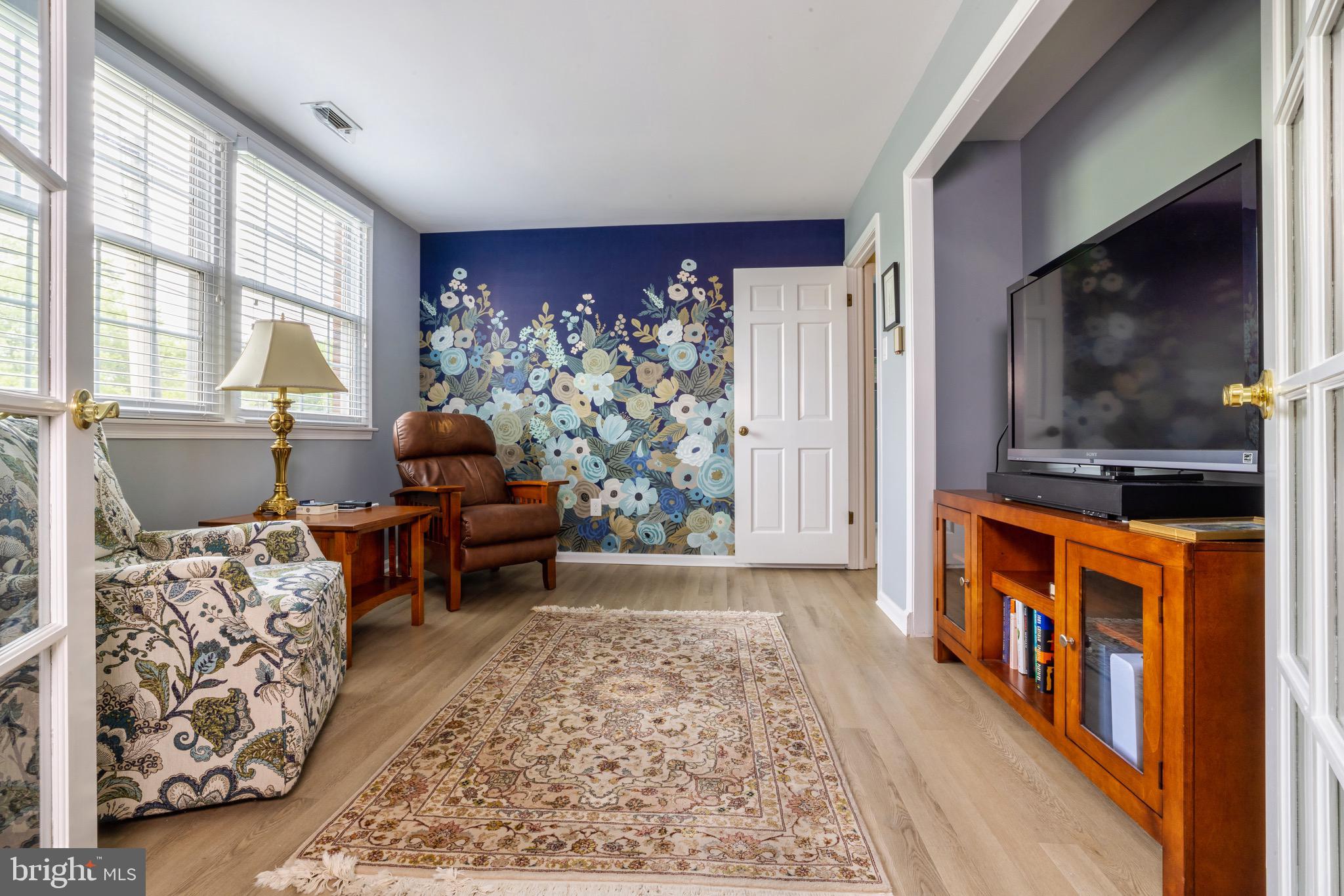 107 Haddonfield Cmns Haddonfield, NJ 08033 - Photo 10 of 26 Bedroom/Sitting Room