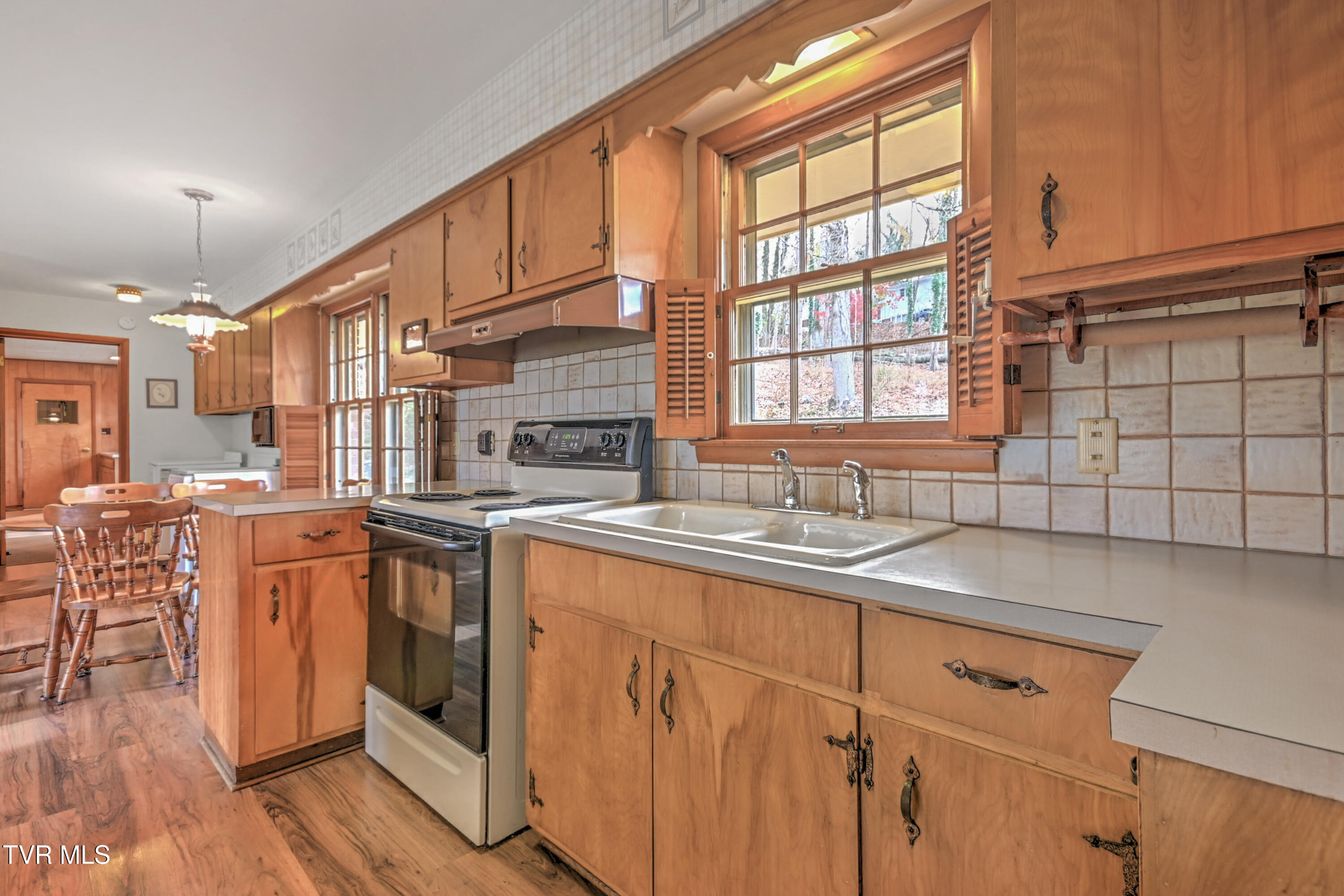 4404 Chickasaw Road Kingsport, TN 37664 - Photo 11 of 48 4044 Chicksaw TN-14