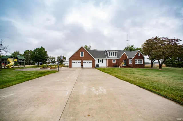 $475,000 | 6548 South Hart Street Road, Monroe City, IN 47557