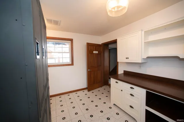 $475,000 | 6548 South Hart Street Road, Monroe City, IN 47557