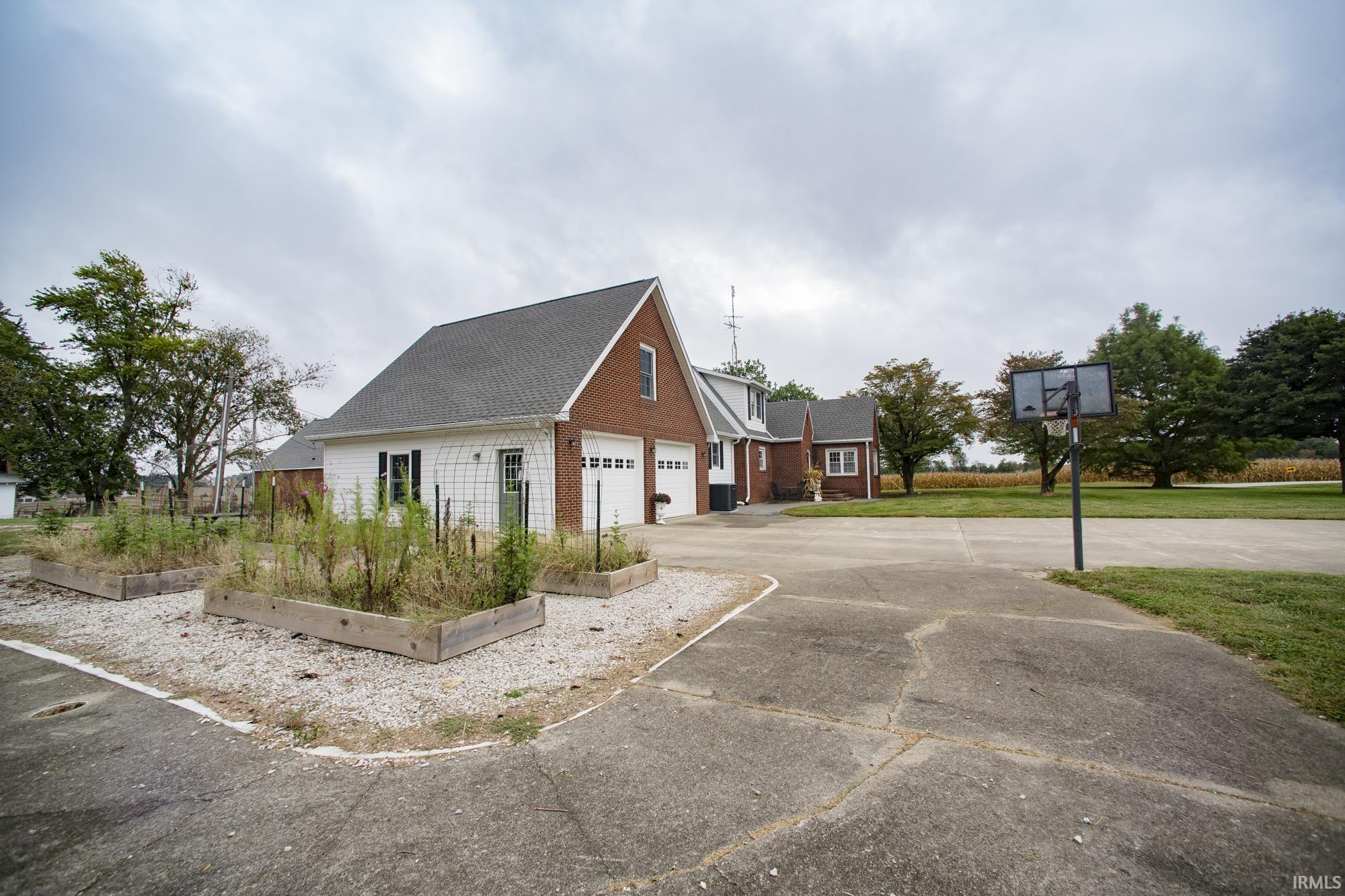 6548 South Hart Street Road Monroe City, IN 47557 - Photo 2 of 35